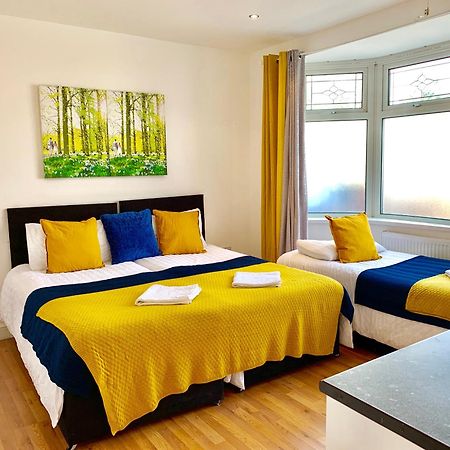 London Studio Apartments, Private Bathrooms And Parking Ilford Eksteriør bilde