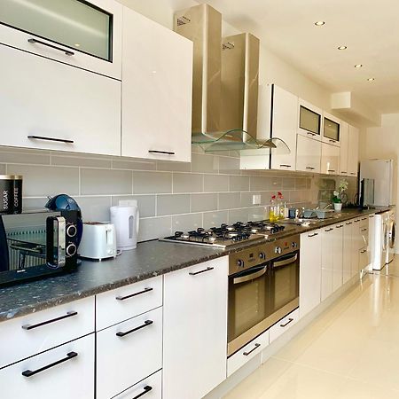 London Studio Apartments, Private Bathrooms And Parking Ilford Eksteriør bilde
