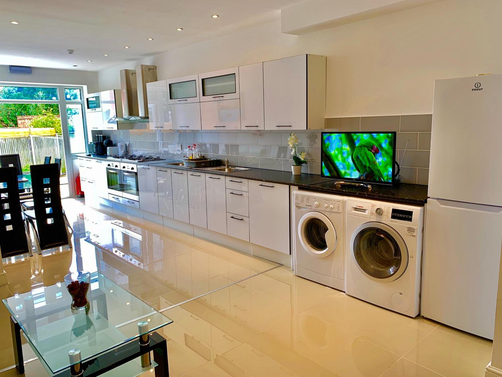 London Studio Apartments, Private Bathrooms And Parking Ilford Eksteriør bilde