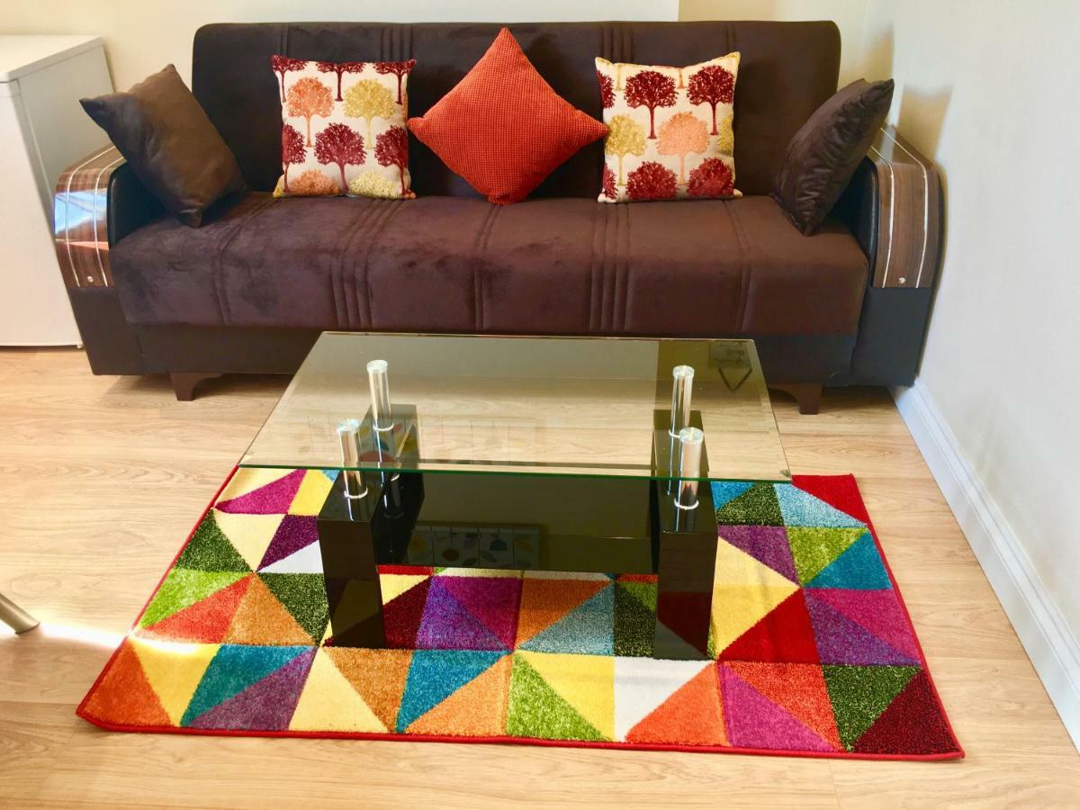 London Studio Apartments, Private Bathrooms And Parking Ilford Eksteriør bilde