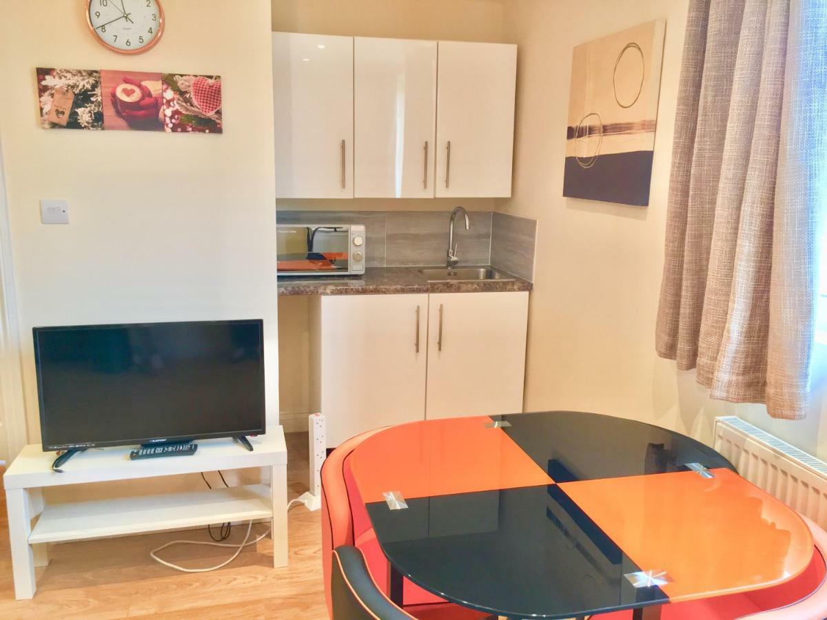 London Studio Apartments, Private Bathrooms And Parking Ilford Eksteriør bilde