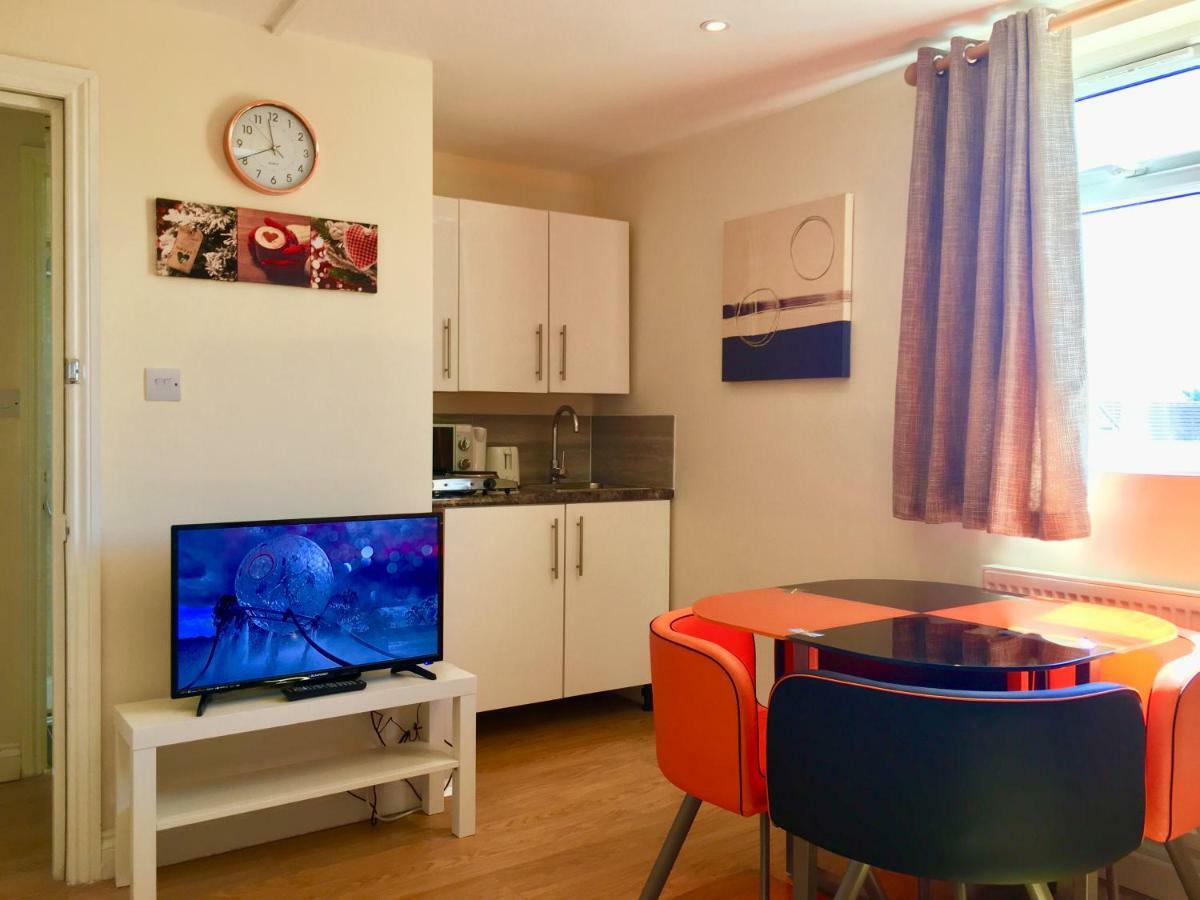 London Studio Apartments, Private Bathrooms And Parking Ilford Eksteriør bilde