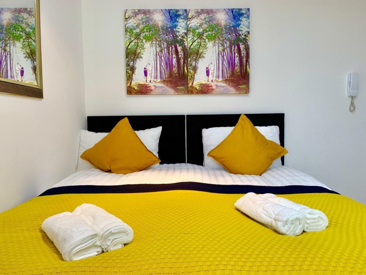 London Studio Apartments, Private Bathrooms And Parking Ilford Eksteriør bilde