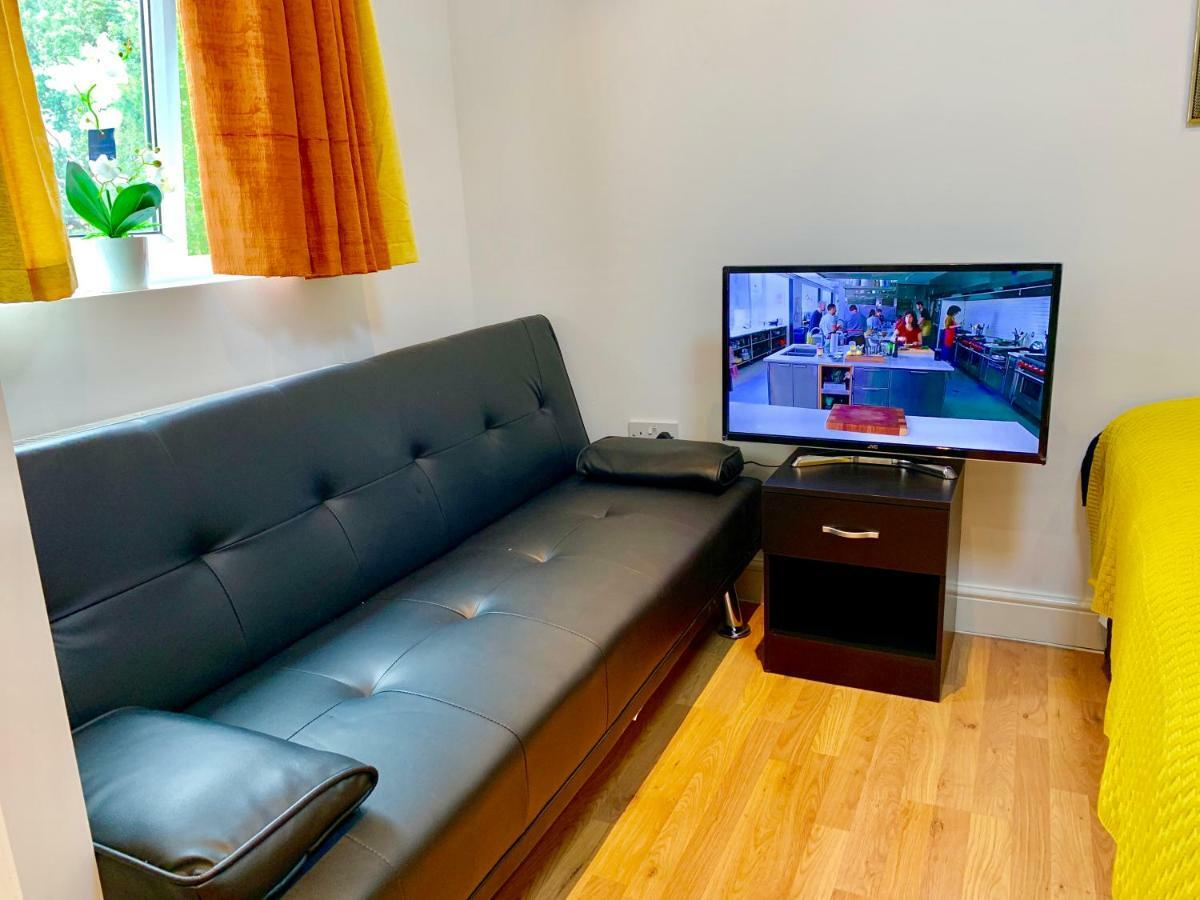London Studio Apartments, Private Bathrooms And Parking Ilford Eksteriør bilde