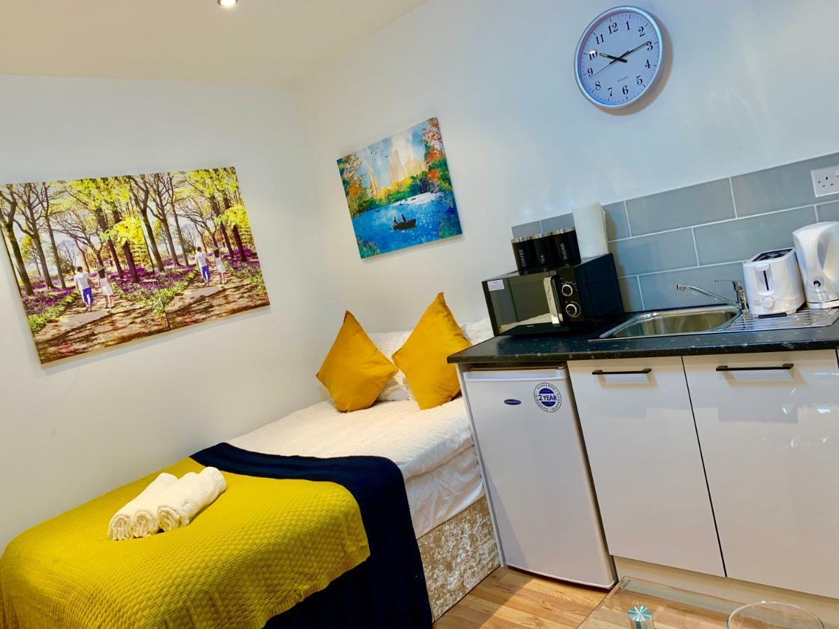 London Studio Apartments, Private Bathrooms And Parking Ilford Eksteriør bilde